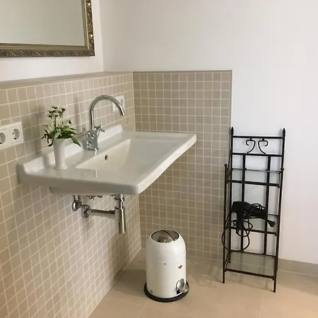 In Odenthal, Ruhig Und Doch Zentral