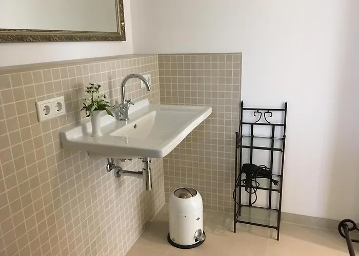 In Odenthal, Ruhig Und Doch Zentral